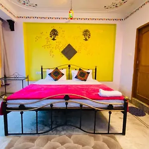 Kesar Palace ** Udaipur